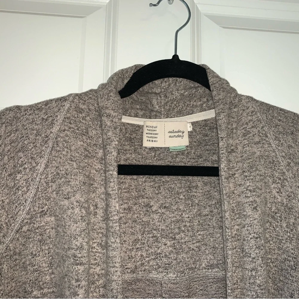 Saturday Sunday Womens Long Sleeve Cardigan Sweater Gray Sz M‎ Flowy Pockets - Picture 7 of 12